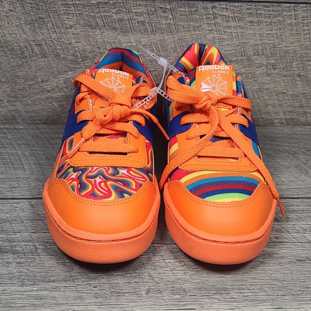 Reebok Classic Rainbow 🌈  New Women's Size 7